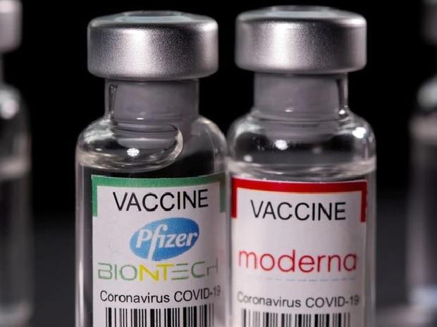 Pfizer Moderna vaccine